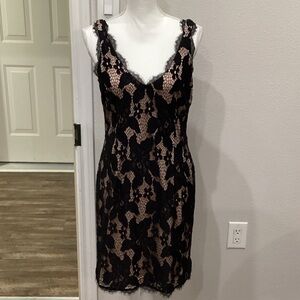 New Adrianna Papell Black Floral Lace Dress with Nude/Light Pink Liner Size 8